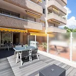 1 Bdr Large Terrace