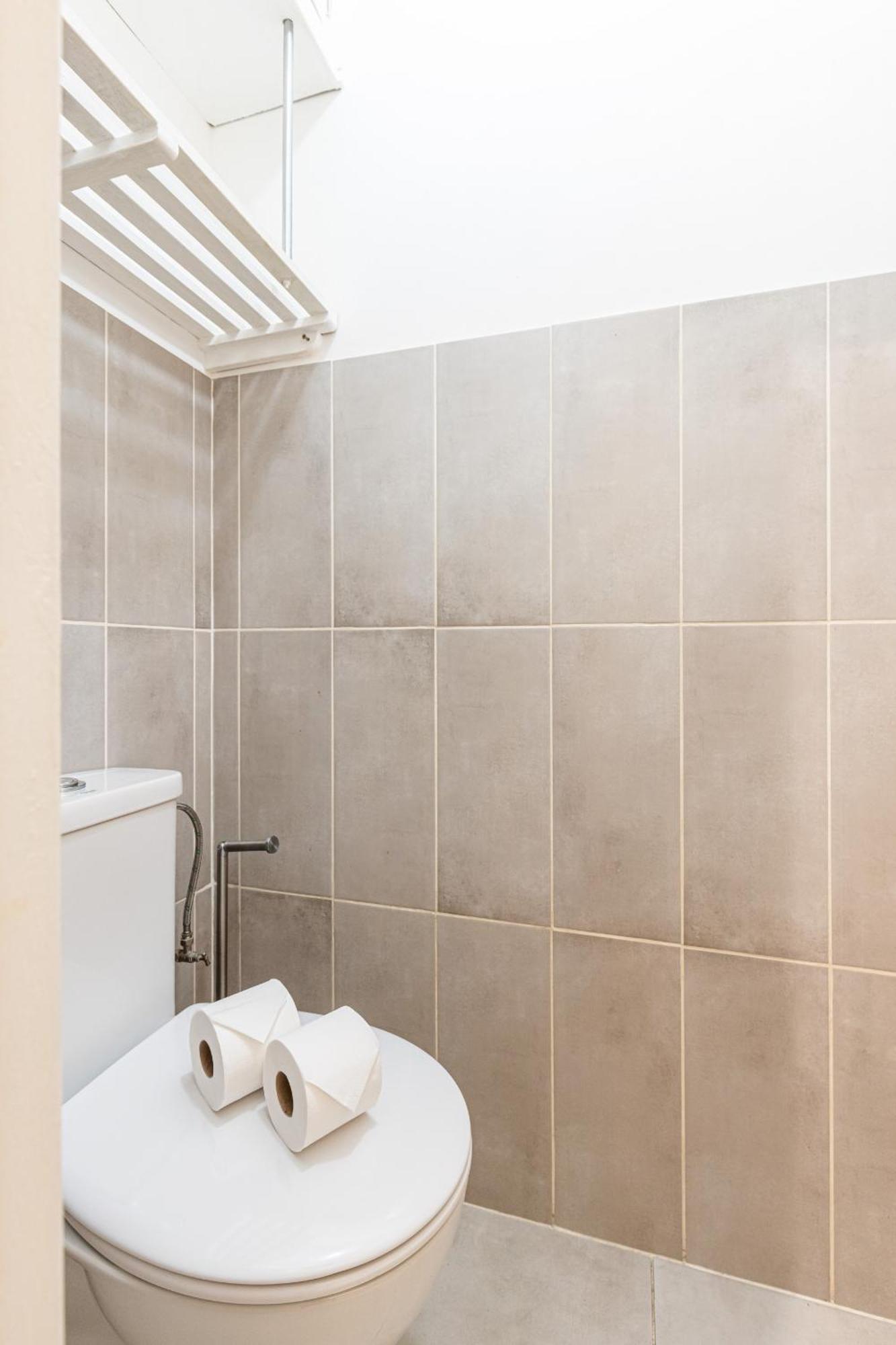 1 Bdr Large Terrace *