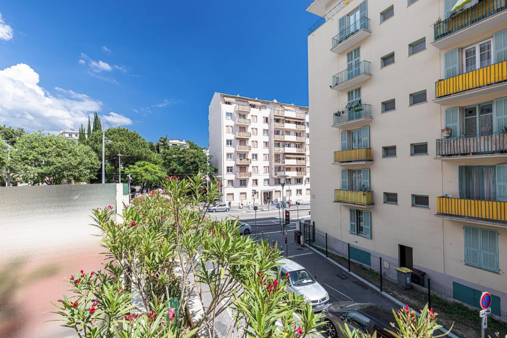 1 Bdr Large Terrace Appartamento